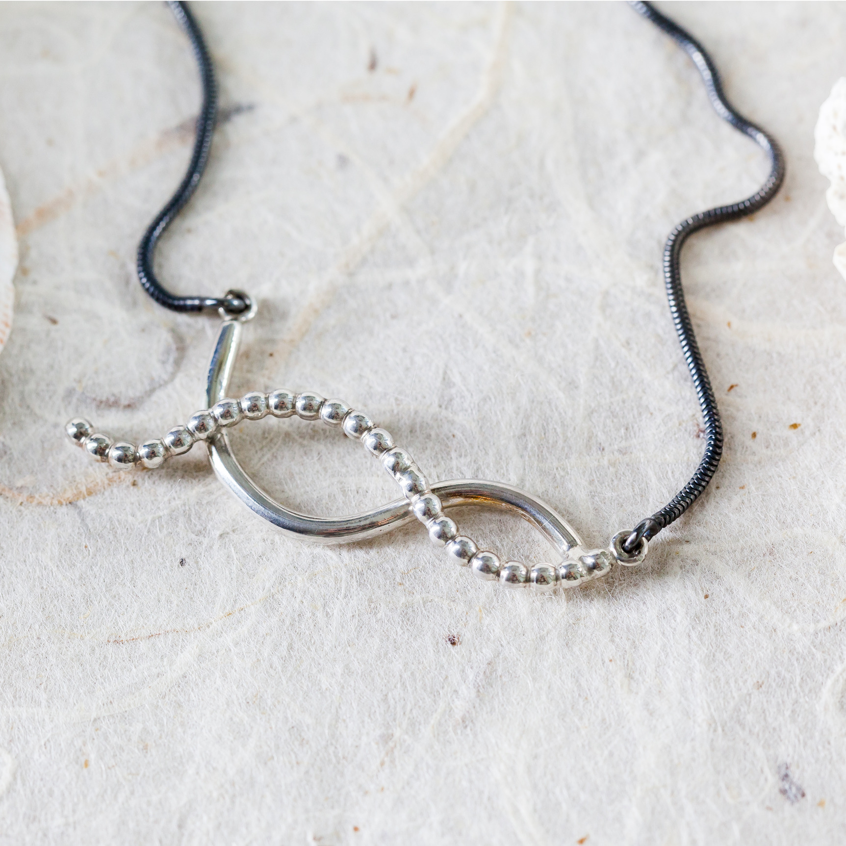Wave Collier Dotted Wave